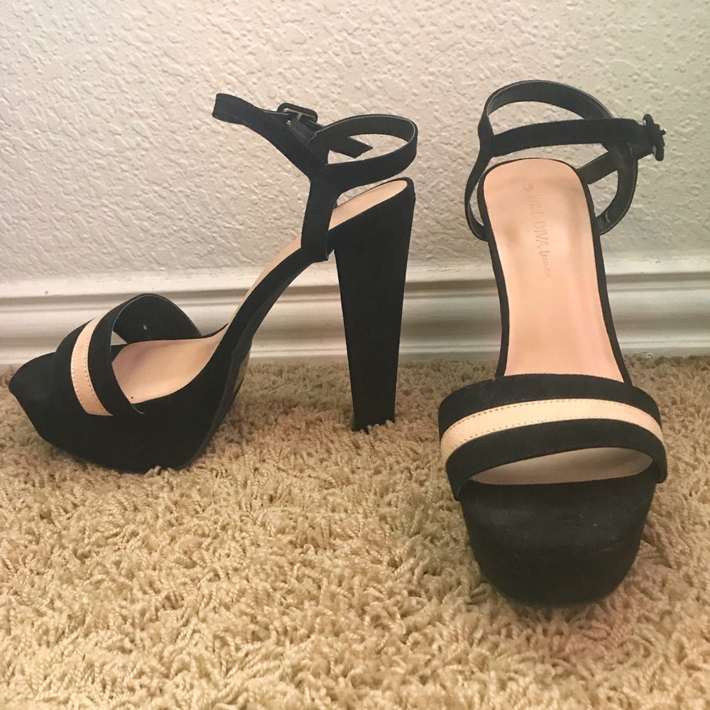 Lola Shoetique black platform heels